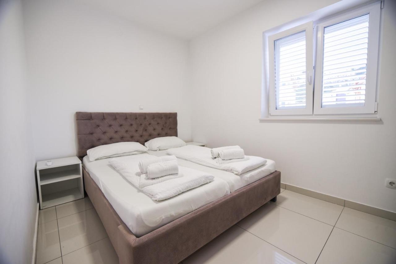 Villa San Antonio-Exclusive Apartments Baska  Exterior photo