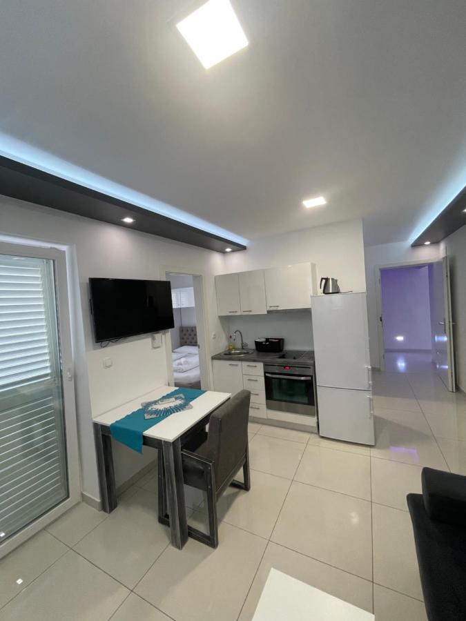 Villa San Antonio-Exclusive Apartments Baska  Exterior photo